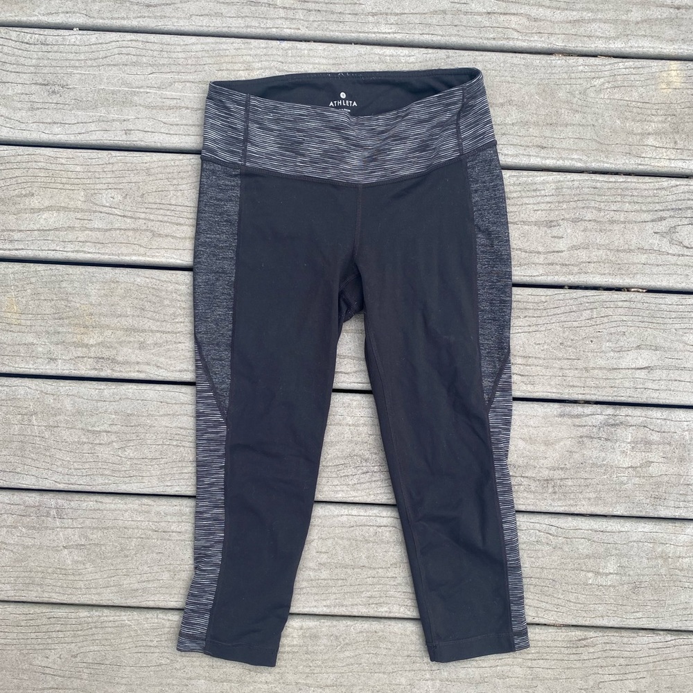 Athleta crops size medium